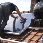 O Guia Completo para Iniciantes em Energia Solar no Brasil